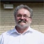 Zu sehen ist das Autorenbild von Manfred Weidinger