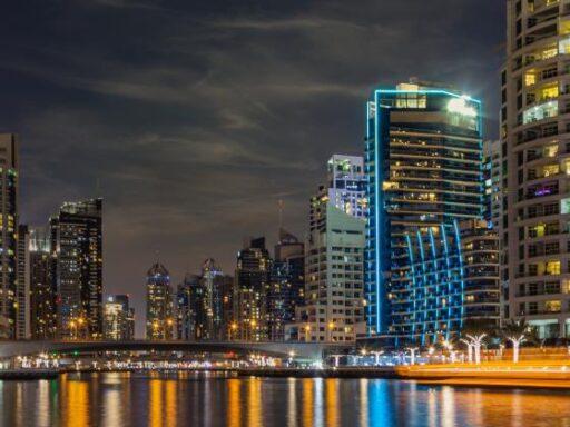 Zu sehen ist das Beitragsbild 1 zum Beitrag mit dem Thema: Dubai - Moderne Attraktionen und kulturelle Highlights entdecken
