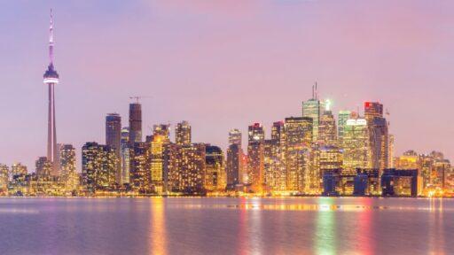 Zu sehen ist das Beitragsbild 1 zum Beitrag mit dem Thema: Toronto – Mehr als nur Ahornsirup und Mounties