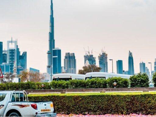 Zu sehen ist das Beitragsbild 1 zum Beitrag mit dem Thema: Dubai - Ihr ultimatives Shoppingparadies zwischen Tradition und futuristischem Luxus